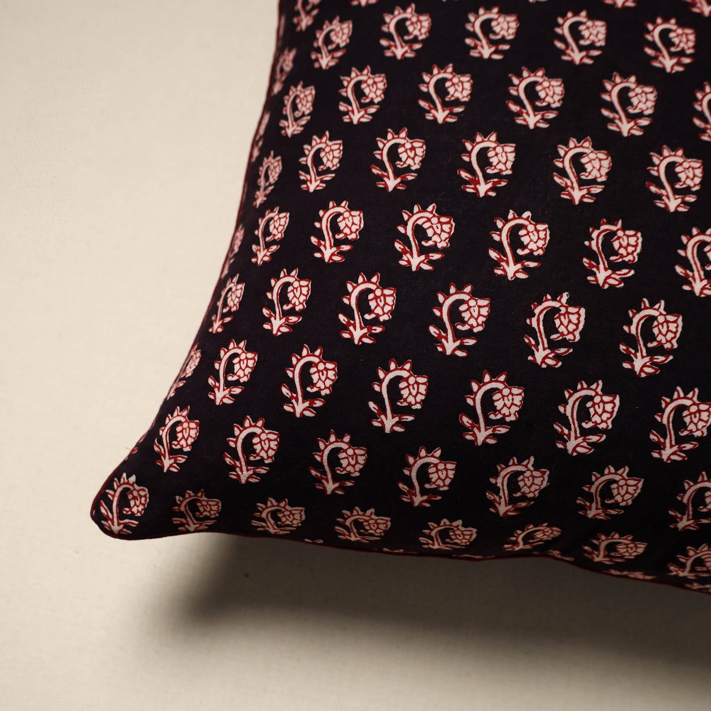 Bagh cotton cushion cover 86 - handcrafted