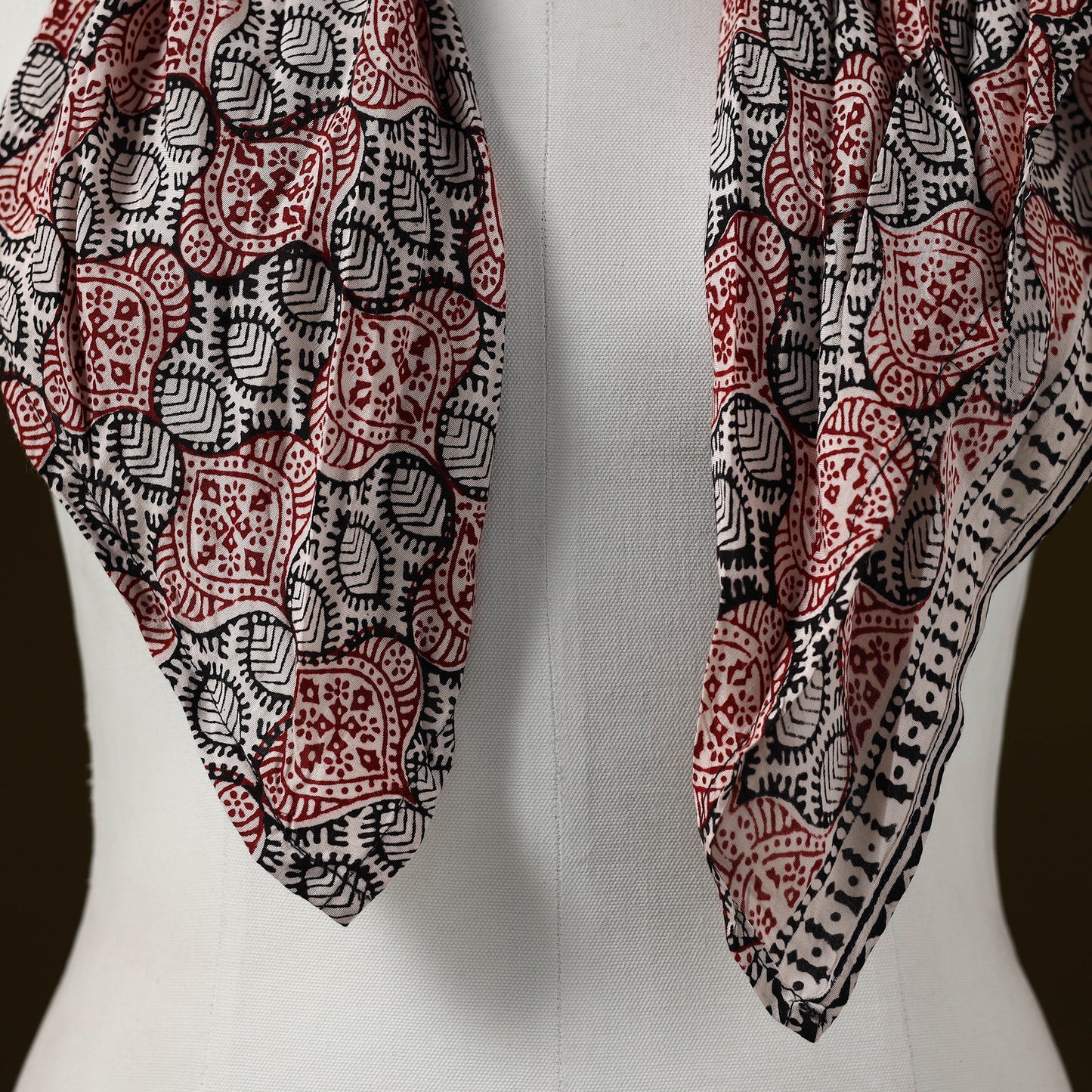 Bagh modal silk pendant necklace scarf 65 - handcrafted