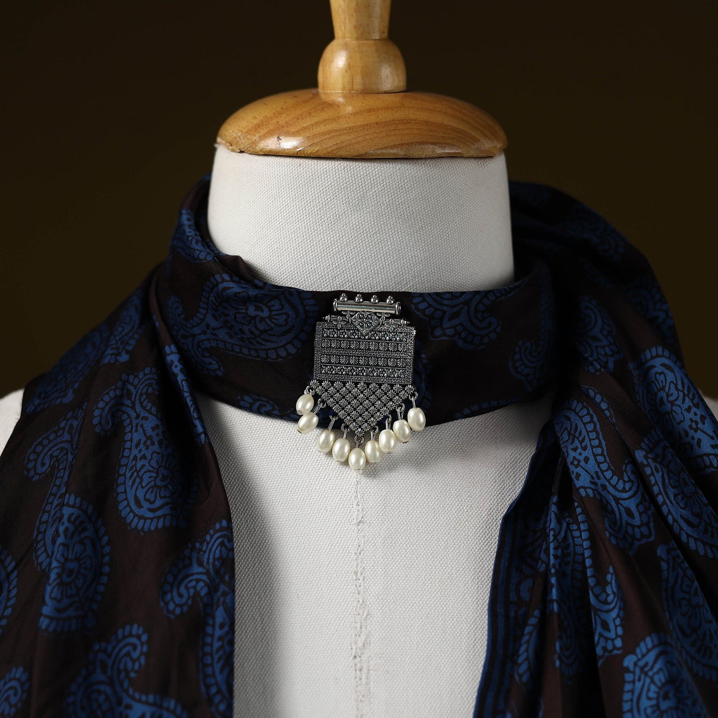 Bagh modal silk pendant necklace scarf 75 - handcrafted