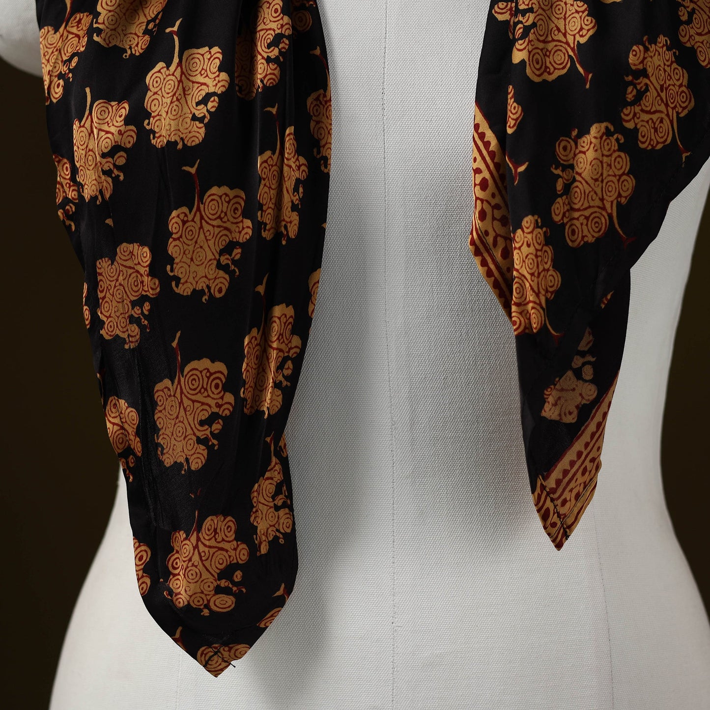 Bagh modal silk pendant necklace scarf 77 - handcrafted