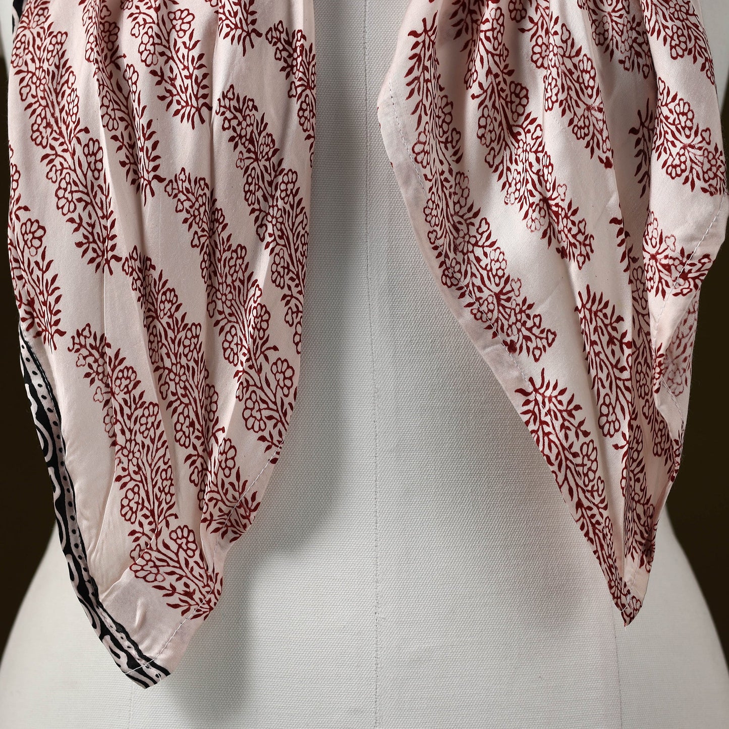 Bagh modal silk pendant necklace scarf 87 - handcrafted