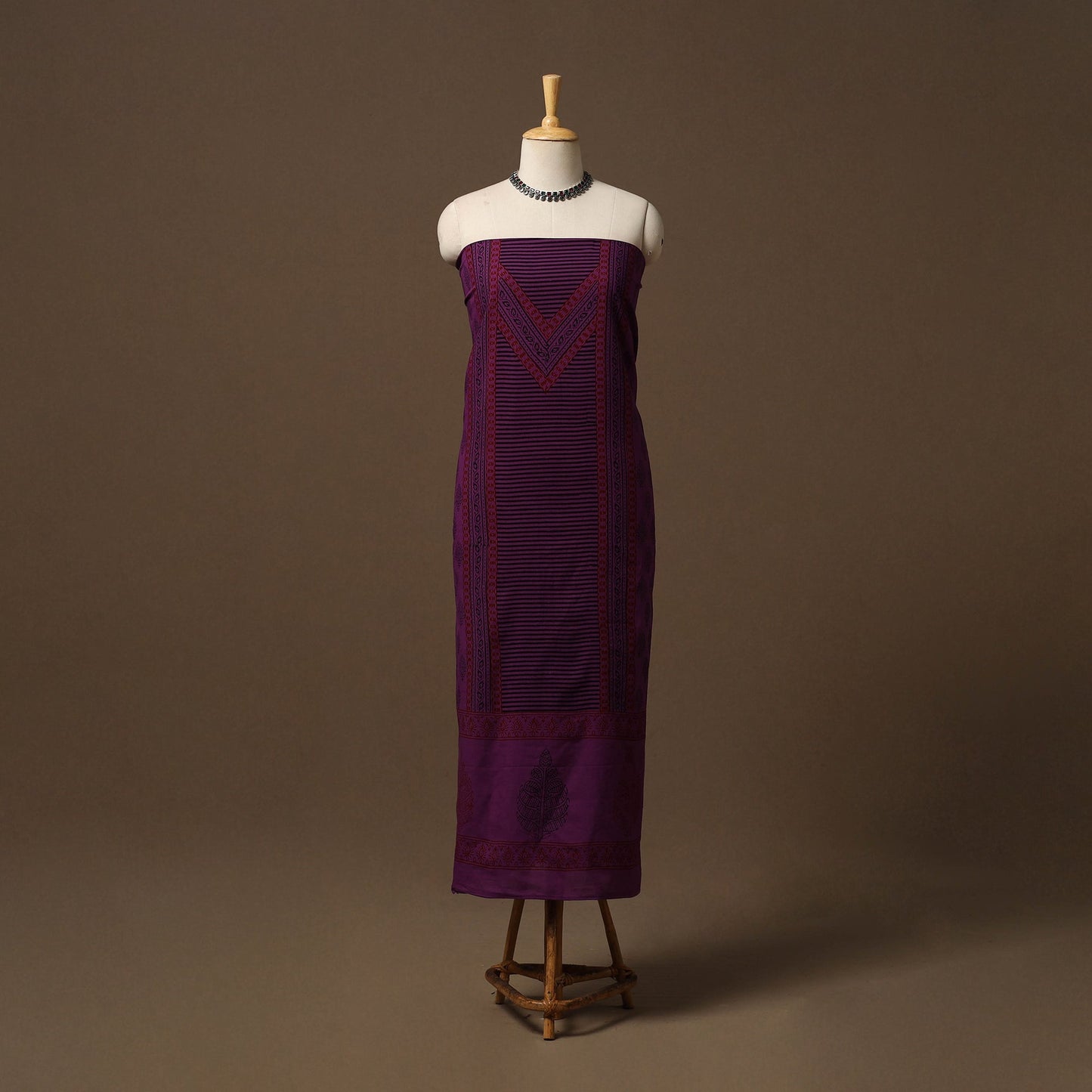 Bagh natural dyed cotton unstitched kurta material (2.9m)