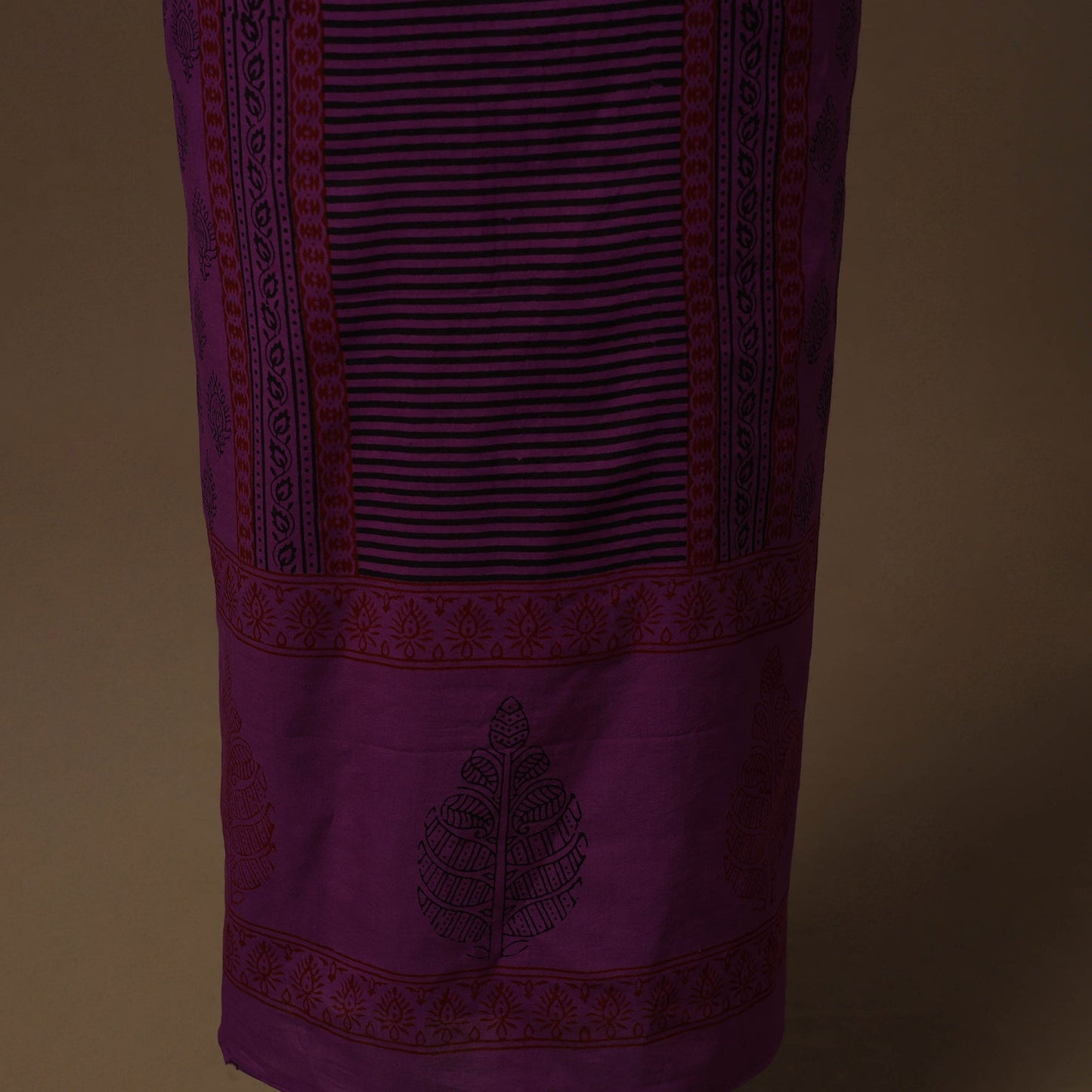 Bagh natural dyed cotton unstitched kurta material (2.9m)