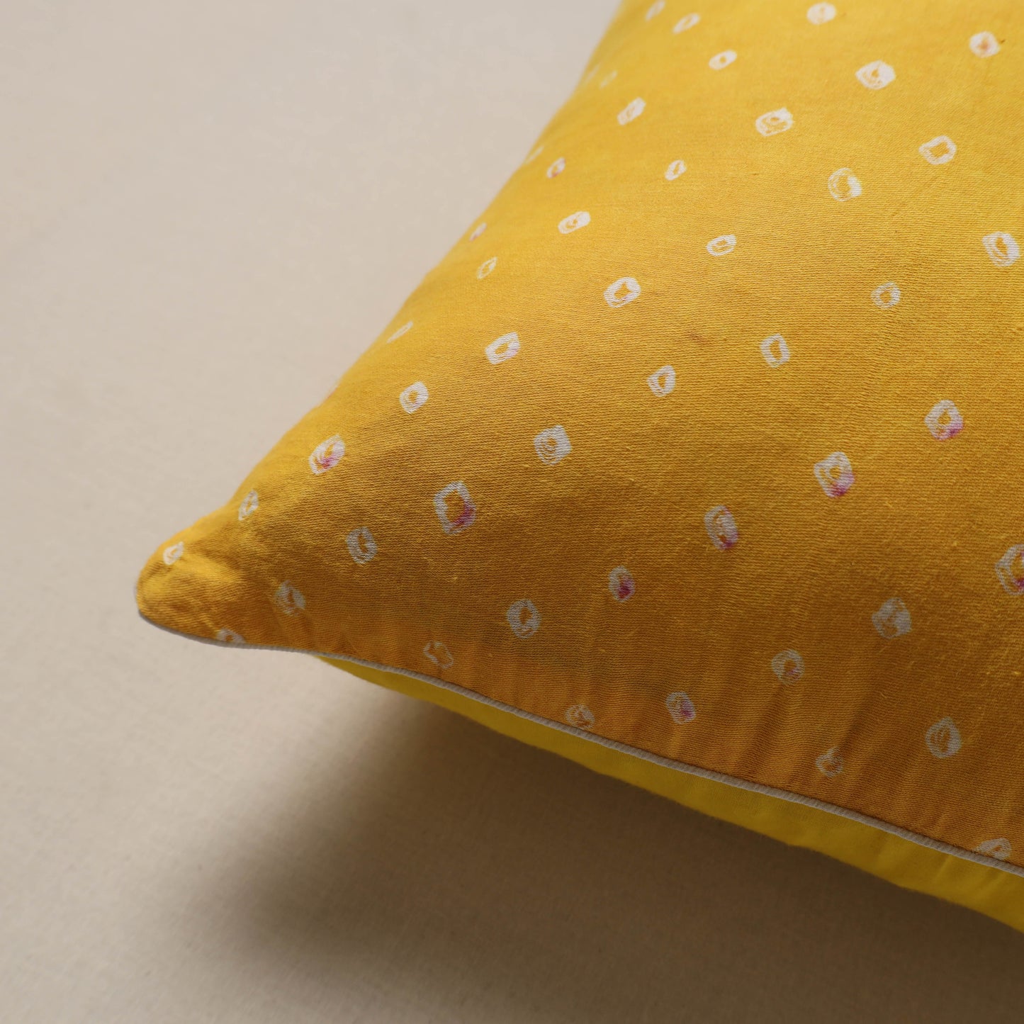 Bandhani tie-dye cushion cover 01 - handcrafted