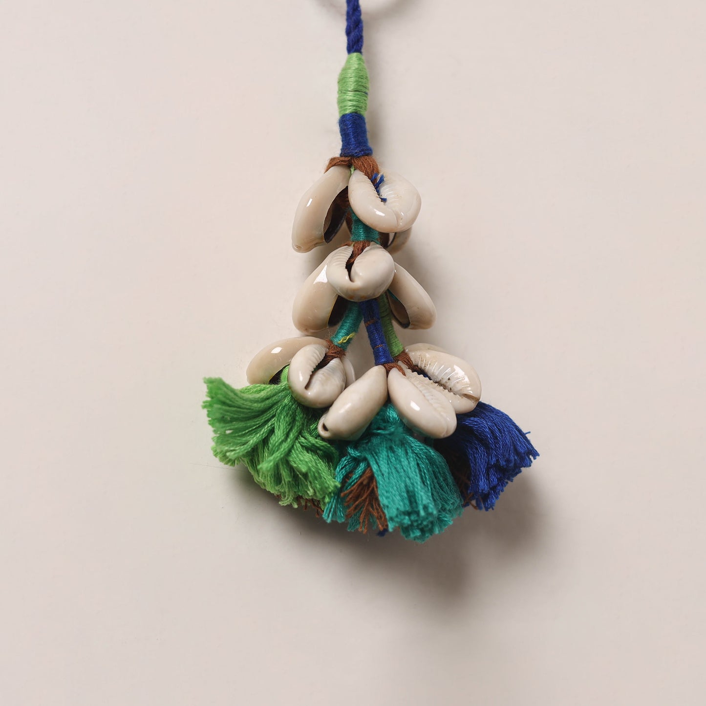 Banjara handmade shell work keychain 01 - handcrafted