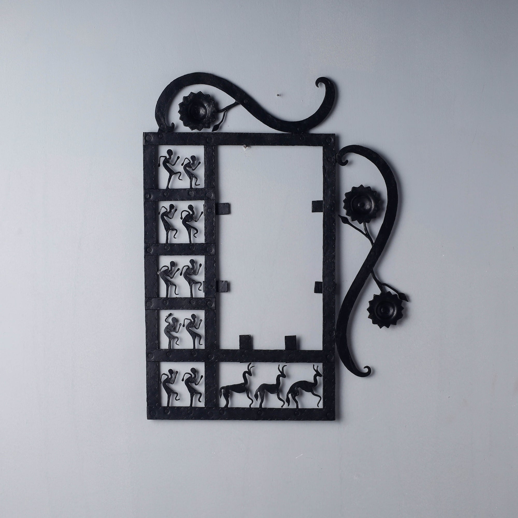Bastar Frame Bastar Tribal Wrought Photo Frame Online in India
