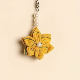 Beaded fabart flower keychain 02 - handcrafted