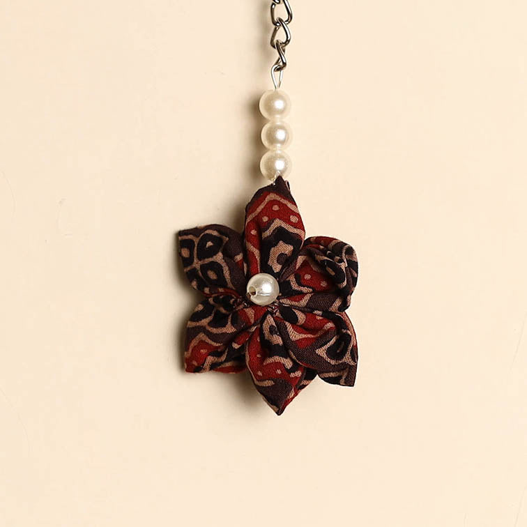 Beaded fabart flower keychain 19 - handcrafted