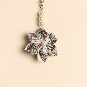 Beaded fabart flower keychain 25 - handcrafted