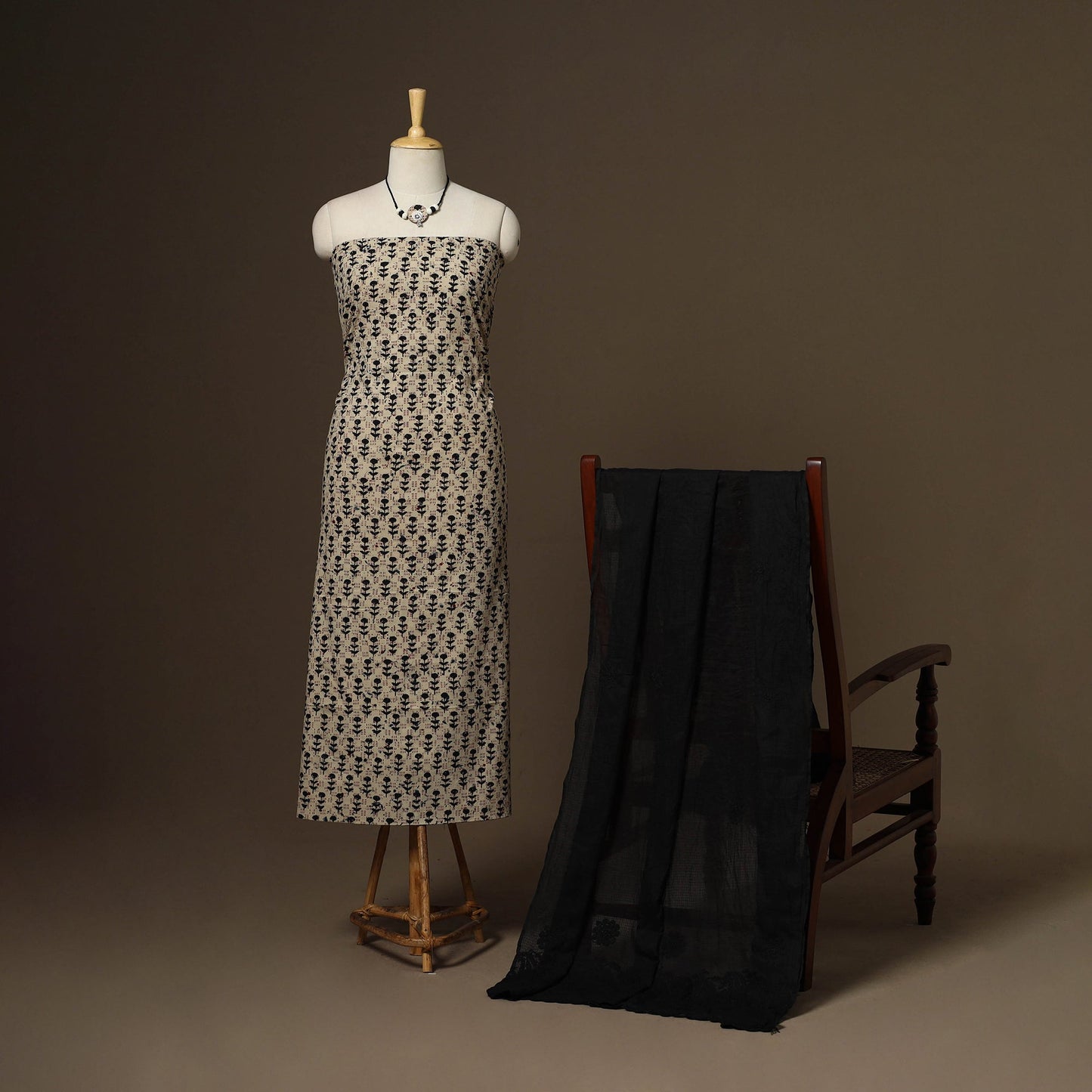 2pc cotton unstitched dress material with jewellery set 33