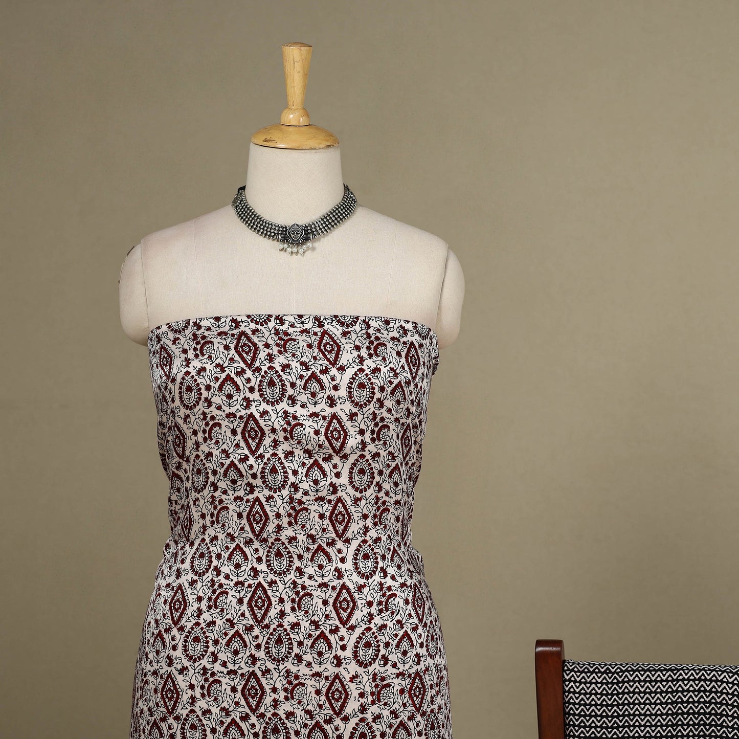 White - 3pc Modal Silk Unstitched Bagh Print Suit Material Set 