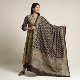 Buy Ajrakh Block Printed Cotton Kurta with Palazzo & Dupatta Set Online at iTokri.com
