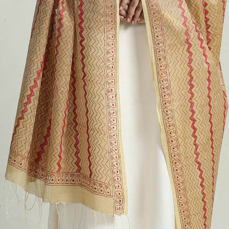 Buy Bengal Kantha Embroidery Tussar Silk Cotton Handloom Dupatta with Tassels 23 Online at iTokri.com