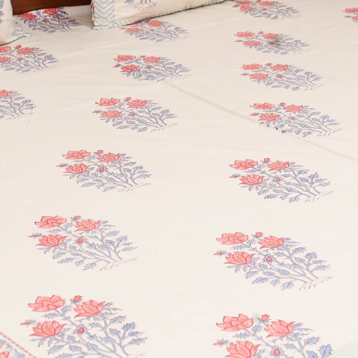 Cotton double sanganeri bed sheet set (108 x 90 in) 07