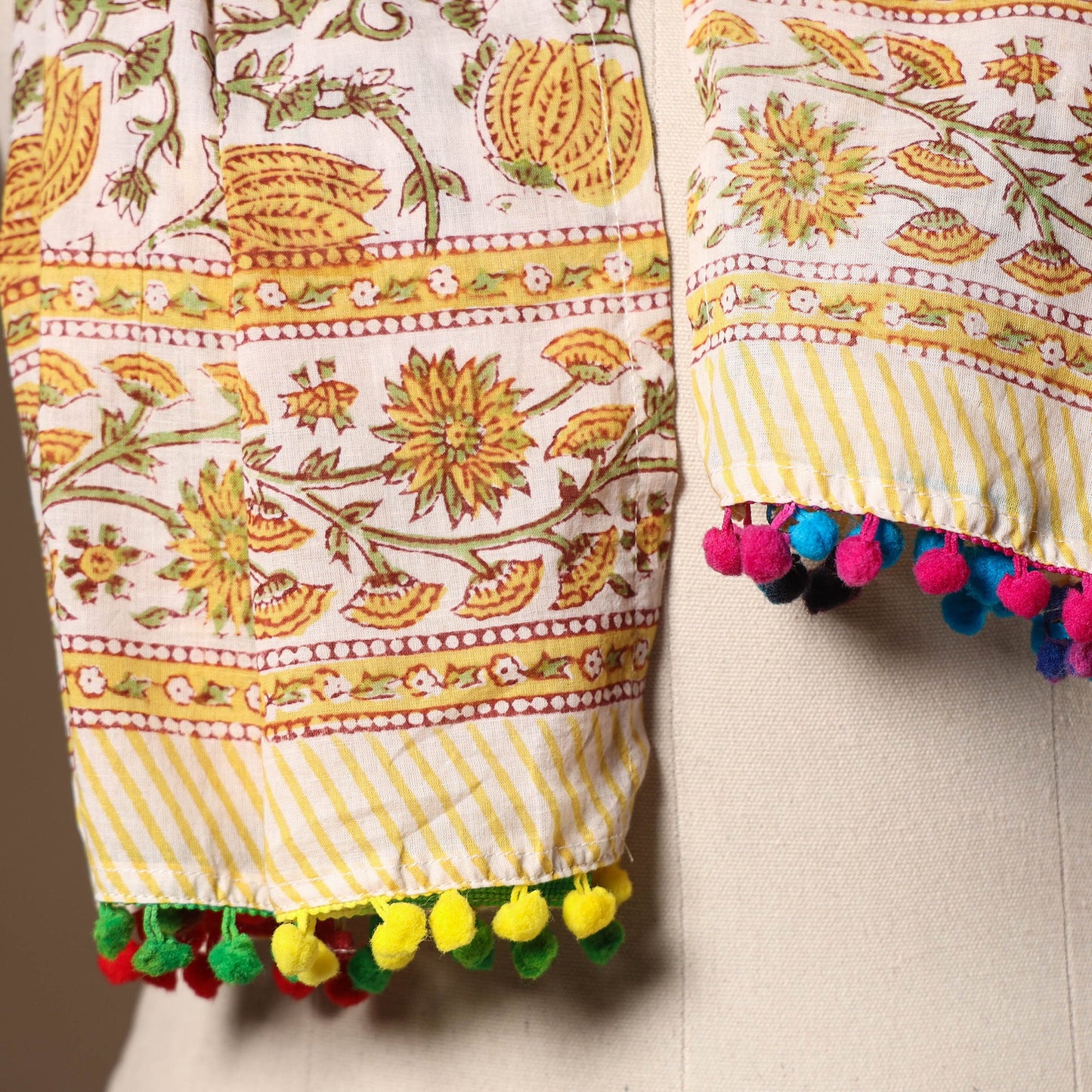 Beige - cotton sanganeri stole with pom 29 - handcrafted