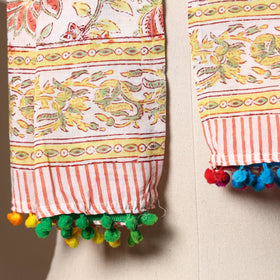 Beige - cotton sanganeri stole with pom 32 - handcrafted