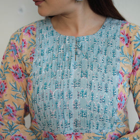 Beige - cotton straight pintuck sanganeri kurta 11