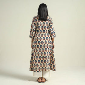 Cream - with Flower Ajrakh Hand Block Printed Cotton Kurta