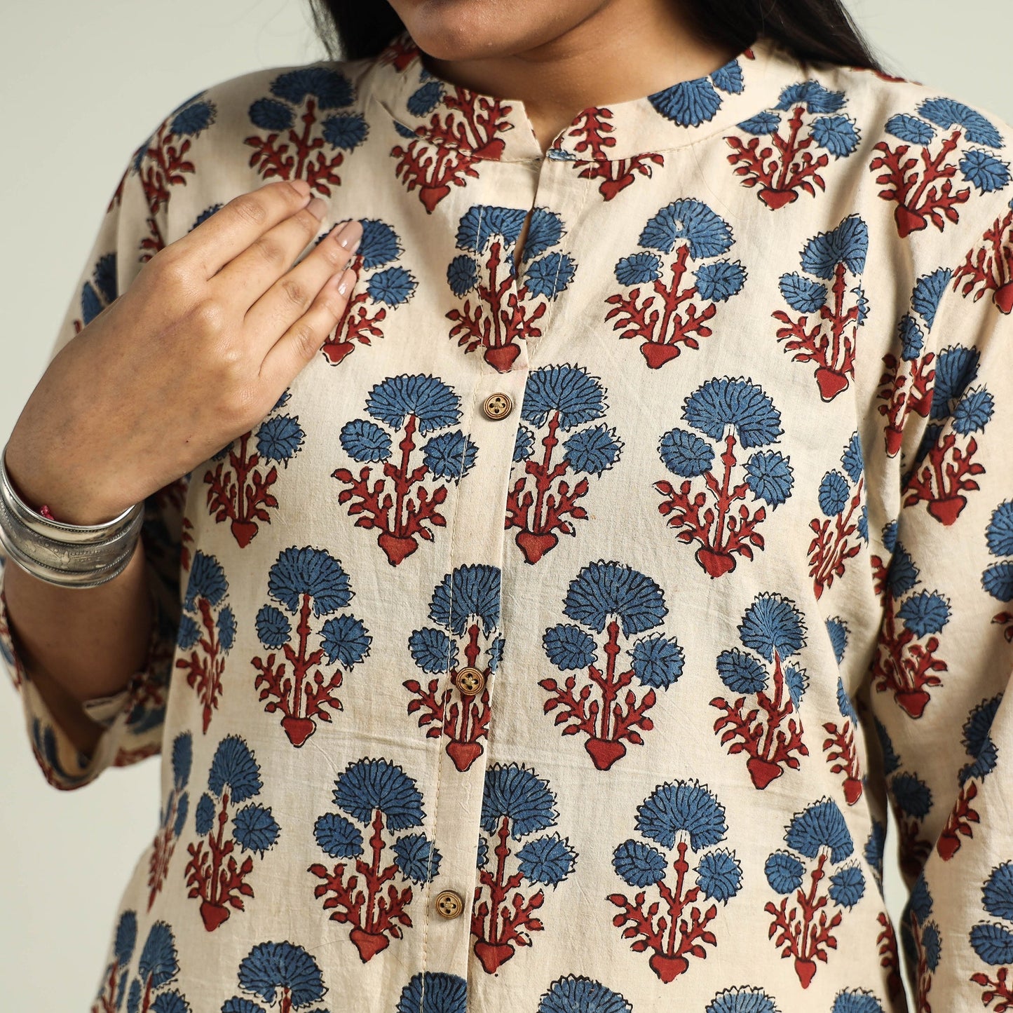 Cream - with Flower Ajrakh Hand Block Printed Cotton Kurta