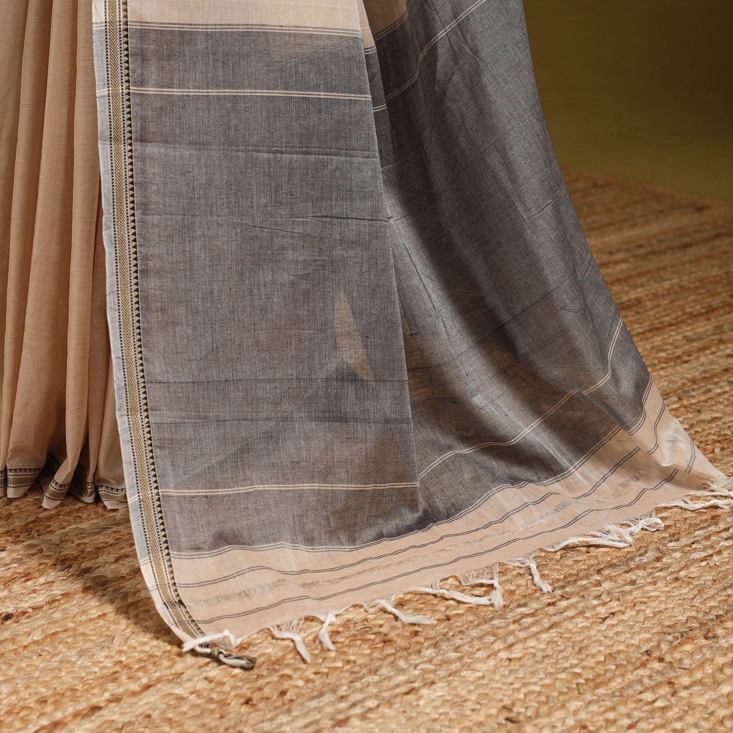 Beige - dharwad cotton saree with border 20 - handcrafted