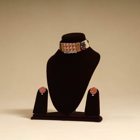 Beige - fabart jute choker necklace set with ghungroo work