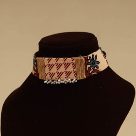 Beige - fabart jute choker necklace set with ghungroo work
