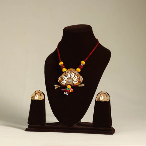 Beige - fabart jute & shell work necklace set 02