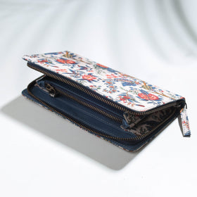 Beige Floral Printed Handcrafted Wallet