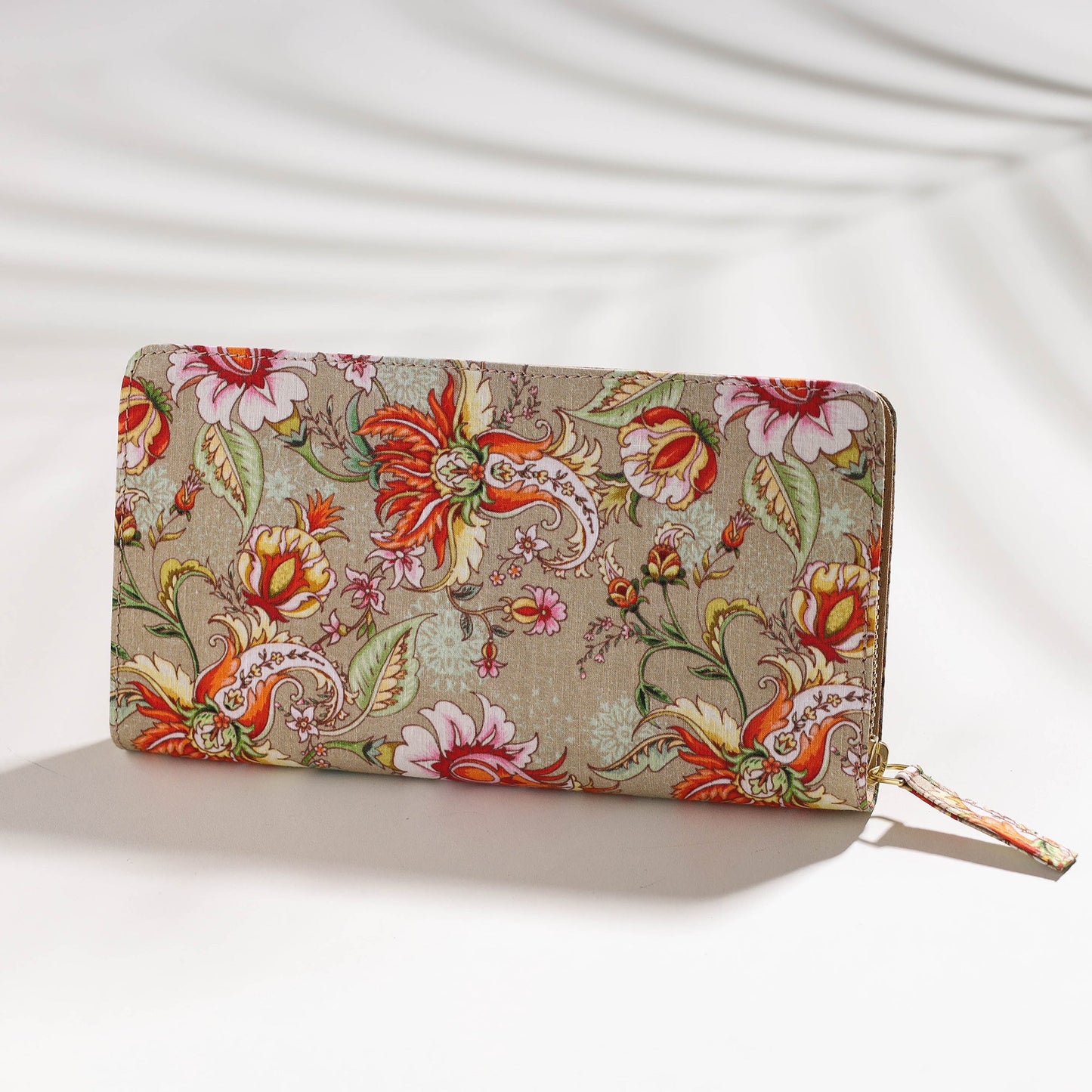Beige Floral Printed Handcrafted Wallet