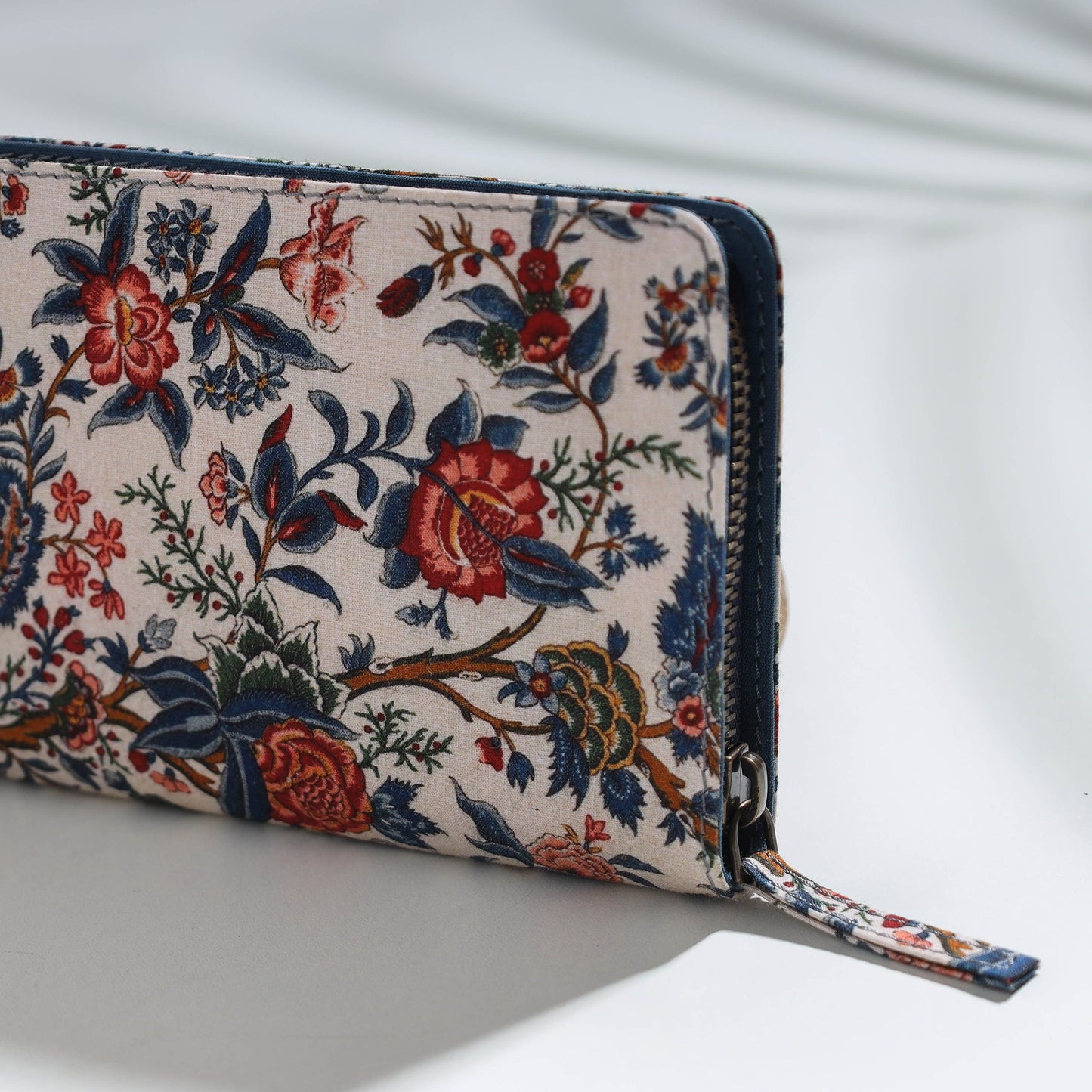 Beige Floral Printed Handcrafted Wallet