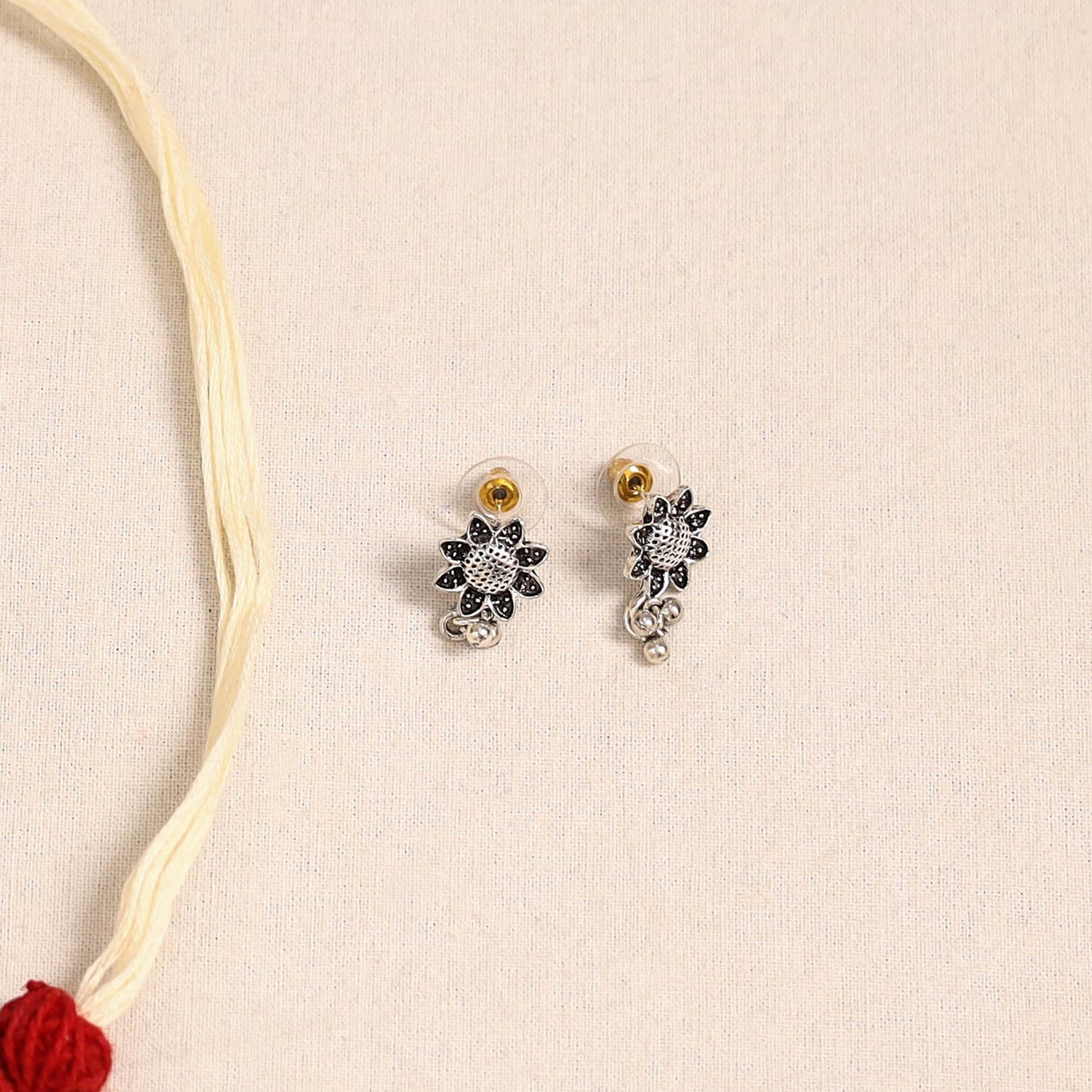 Beige German Silver Fabart Necklace Set