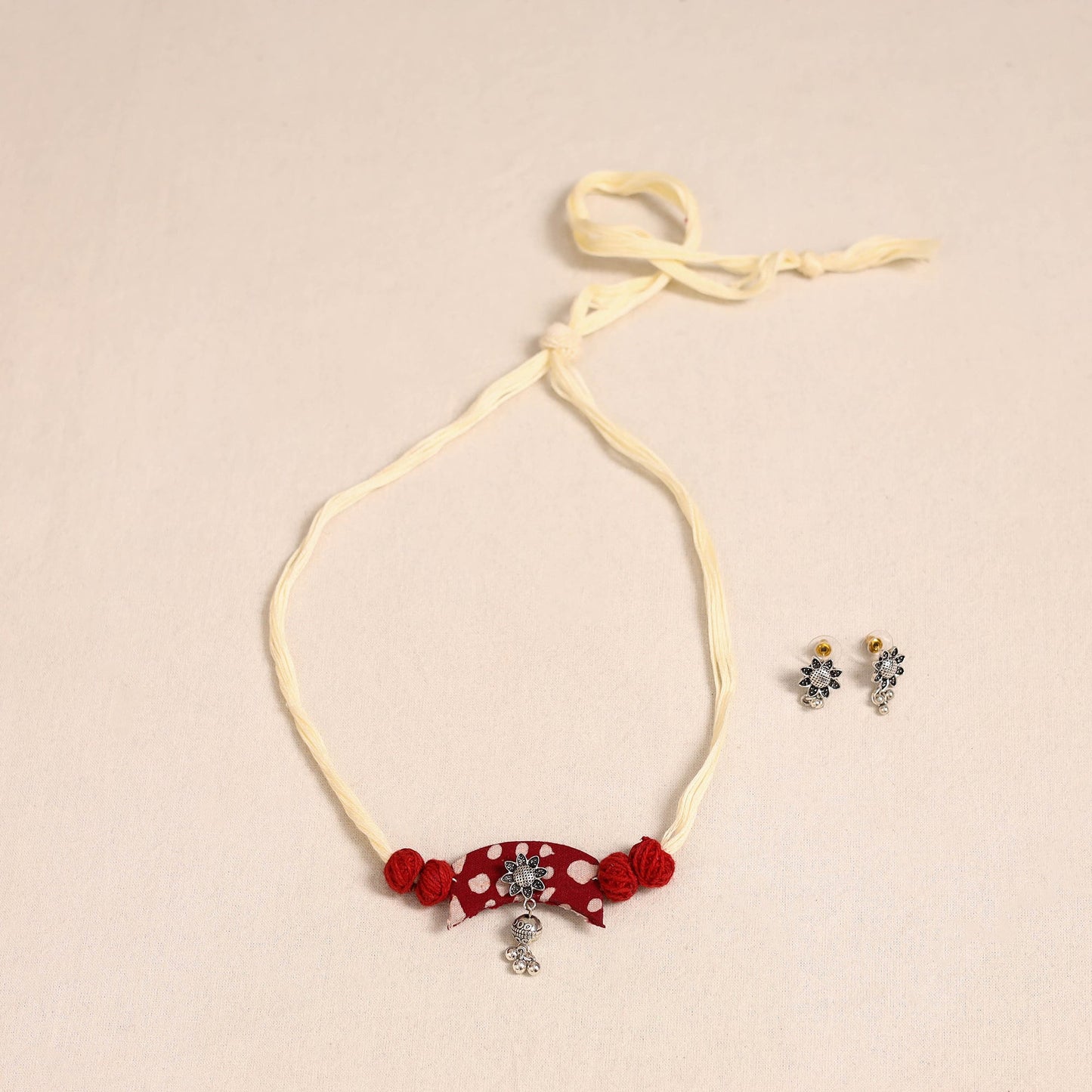 Beige German Silver Fabart Necklace Set