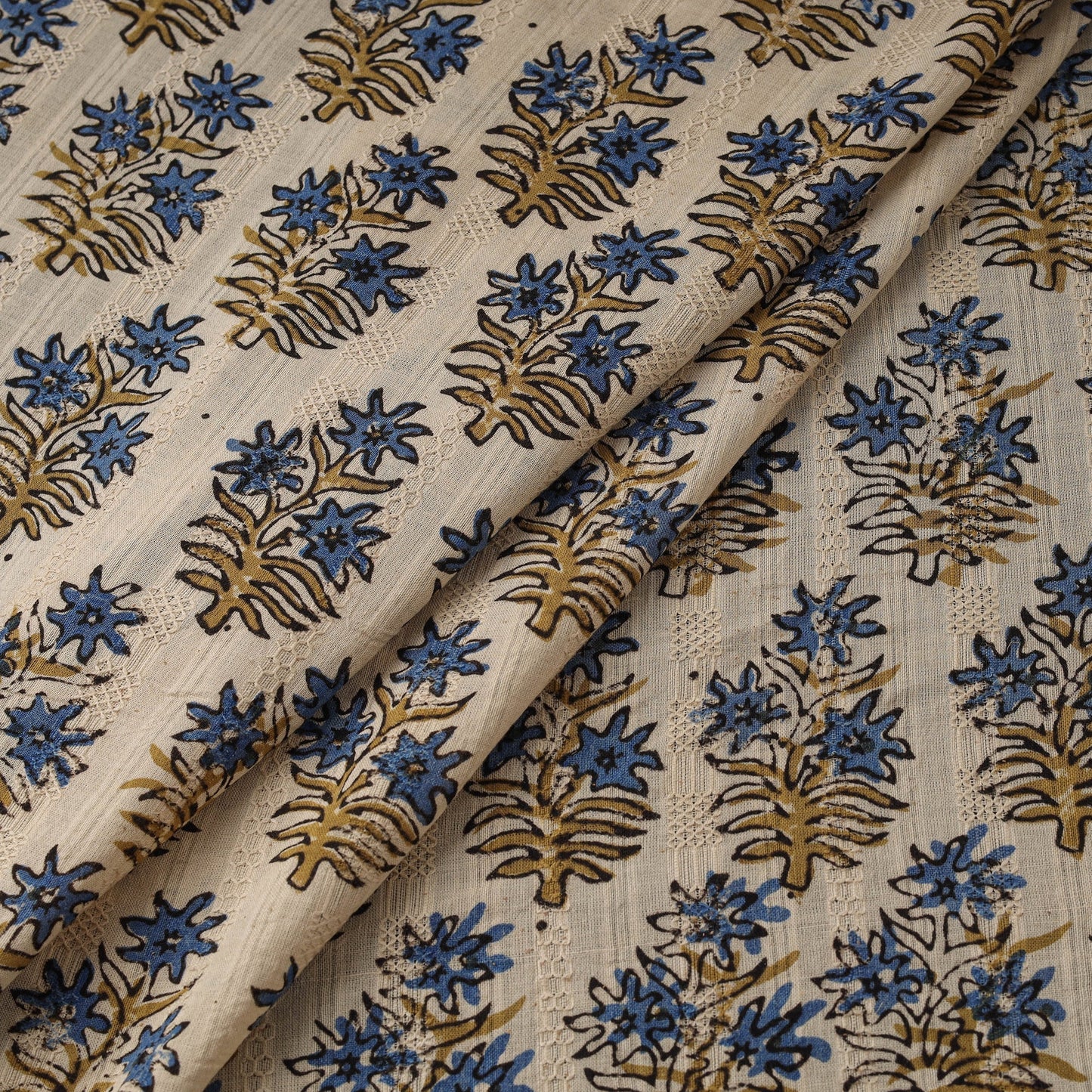 Hakoba natural dyed cotton hand fabric 02 - handcrafted