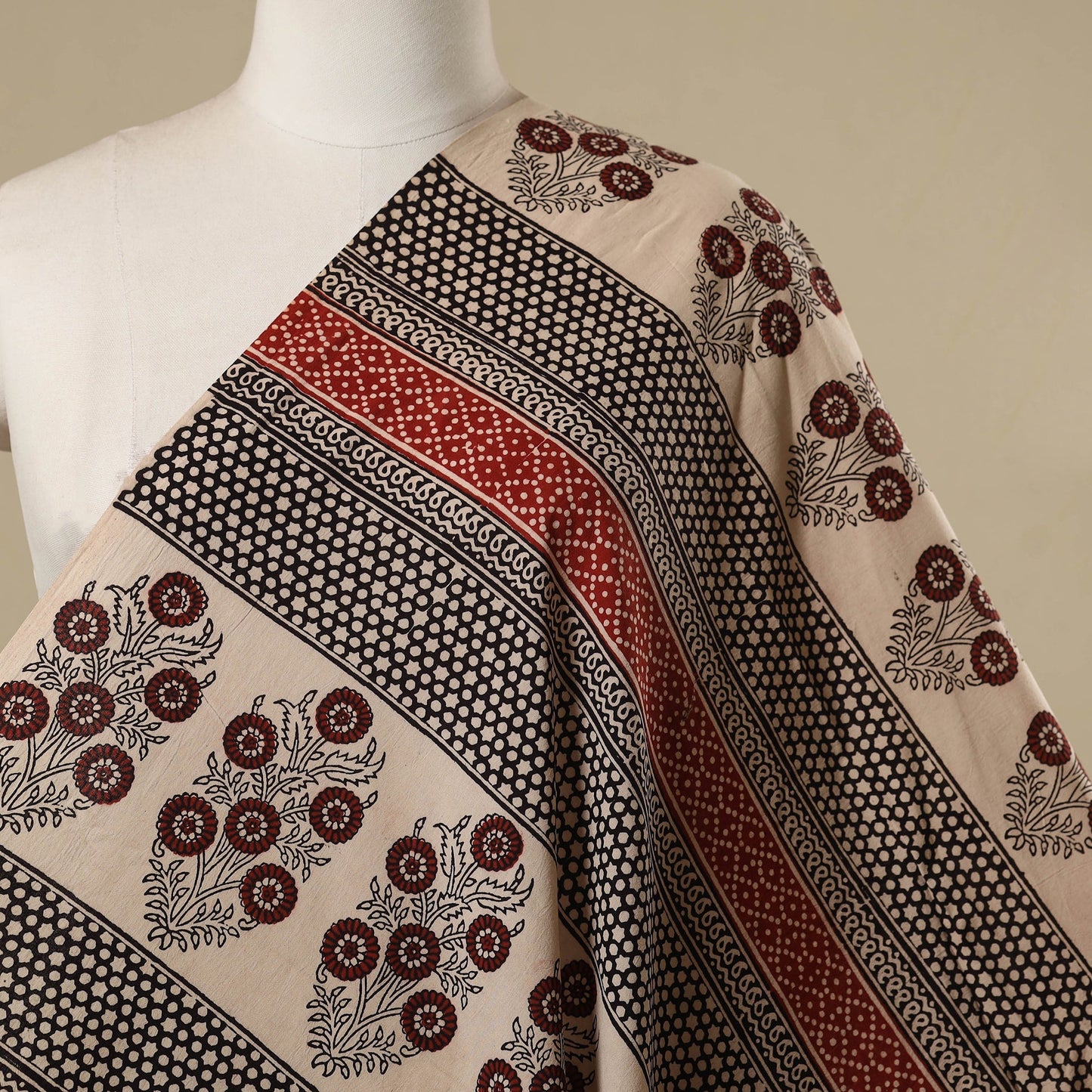 Hand bagh natural dyed cotton fabric 06 - handcrafted