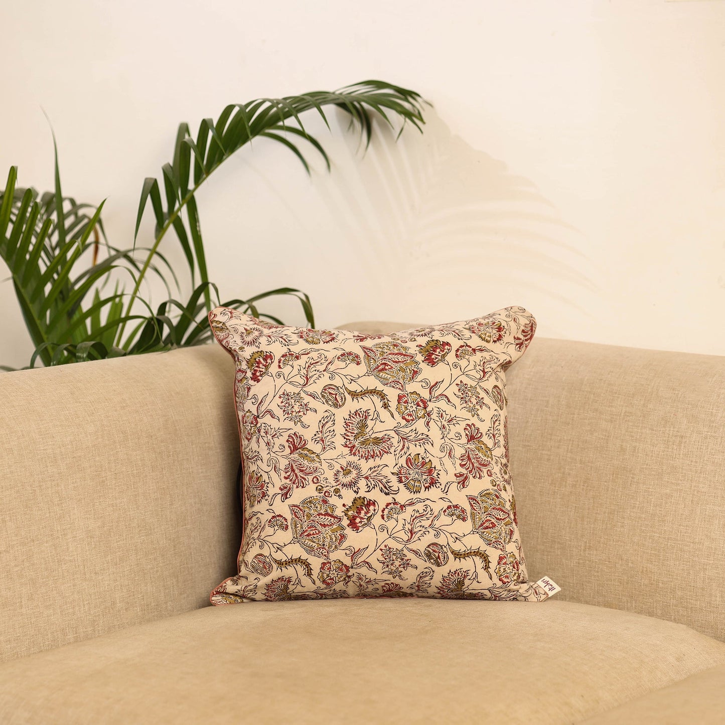 Beige - hand kalamkari cushion cover 30 - handcrafted