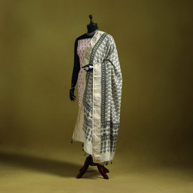 Hand natural dyed dola silk zari border dupatta