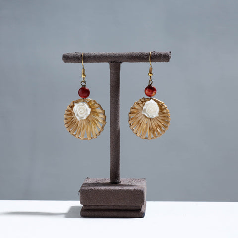 Buy Handcrafted Bamboo Earrings with Flower Bead Online at iTokri.com