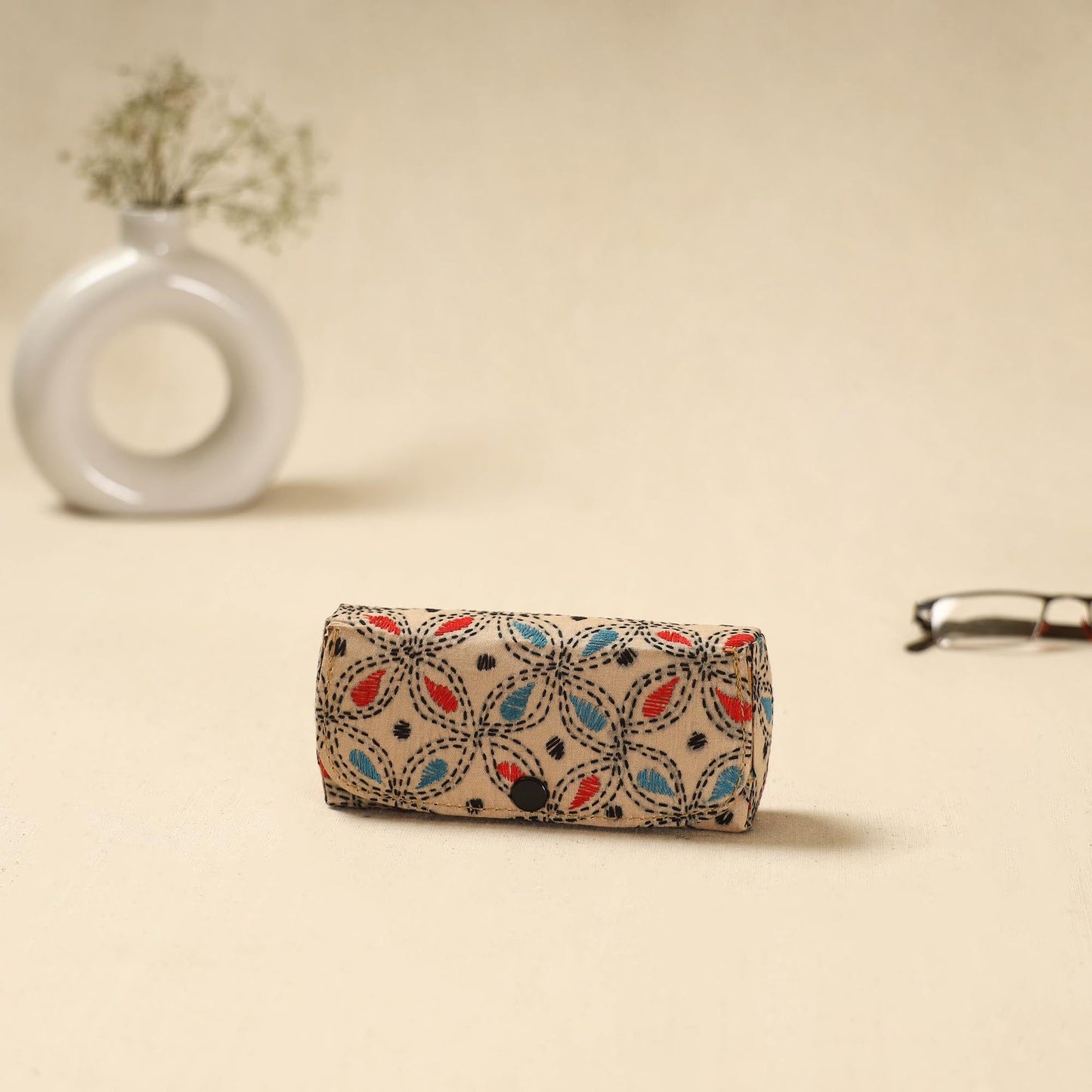 Handcrafted bengal kantha work spectacle case 10