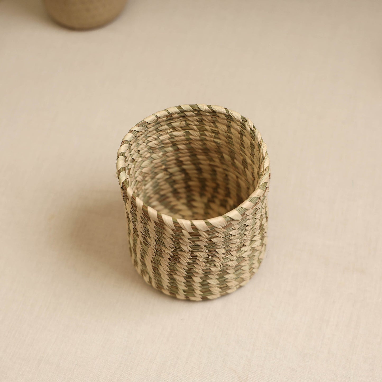 Beige - handcrafted eco-friendly sabai grass pen stand 04