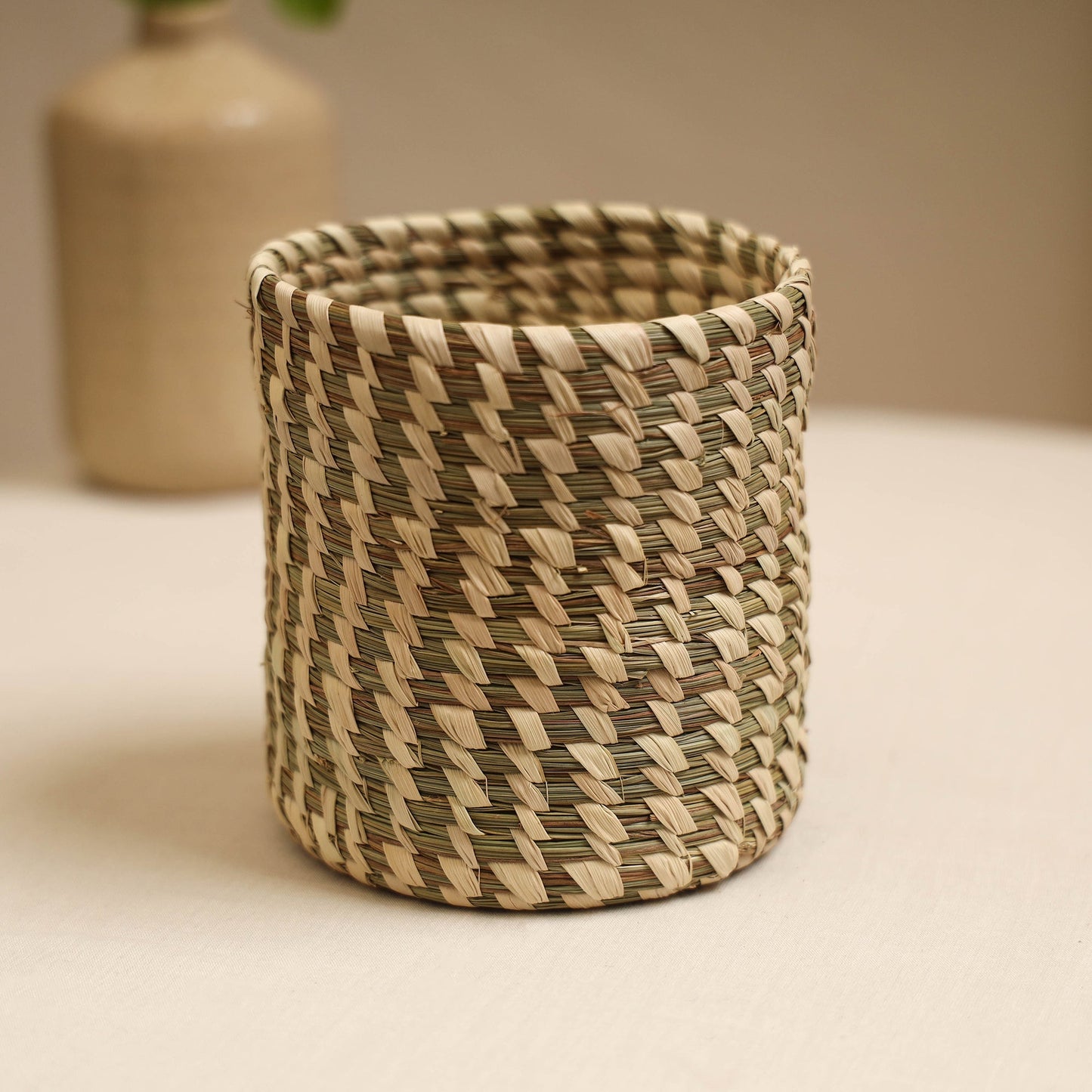 Beige - handcrafted eco-friendly sabai grass pen stand 04