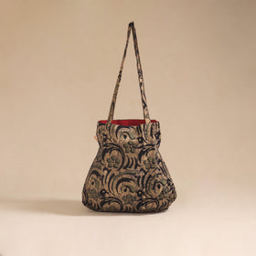 Red - handcrafted fabric jhola bag 04