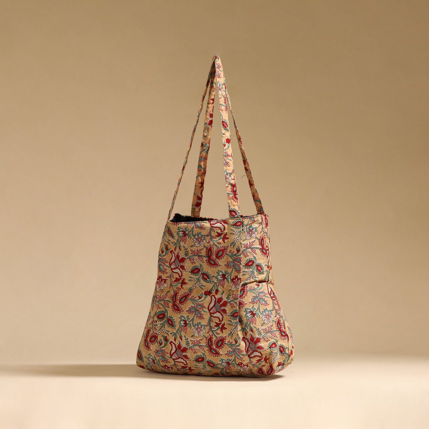 Handcrafted fabric jhola bag 21