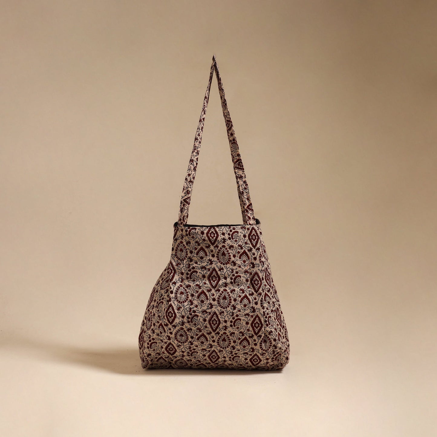 Handcrafted fabric jhola bag 26