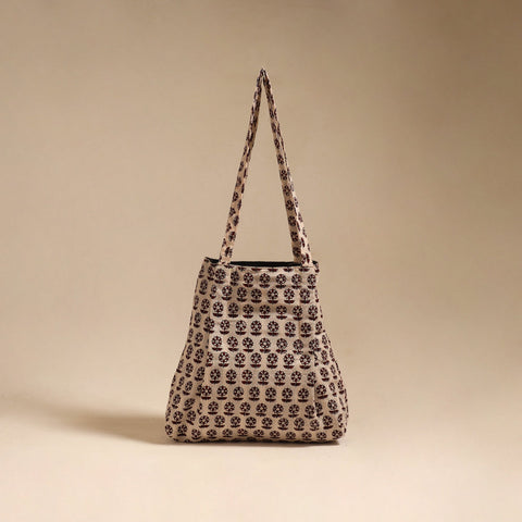 Handcrafted fabric jhola bag 28
