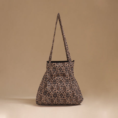 Handcrafted fabric jhola bag 31