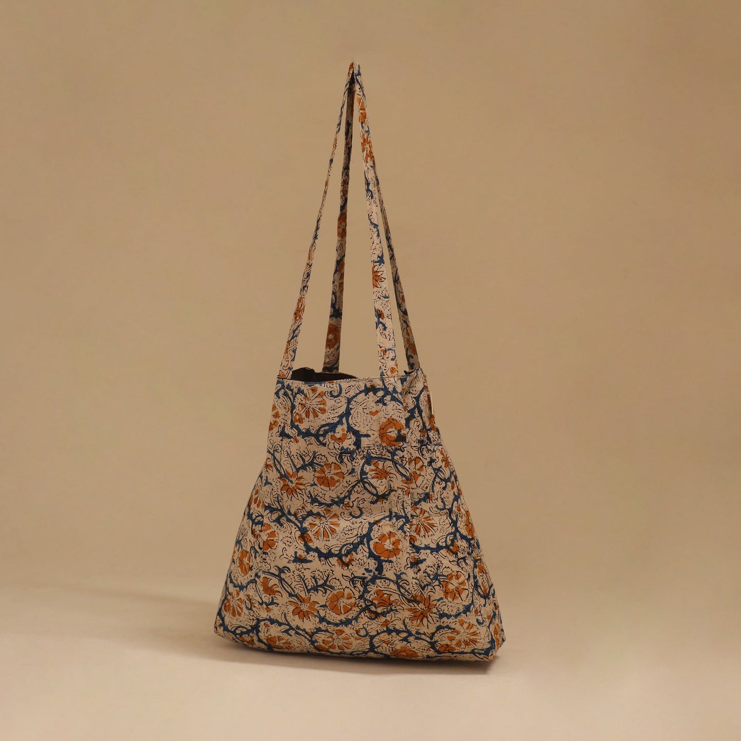 Handcrafted fabric jhola bag 33