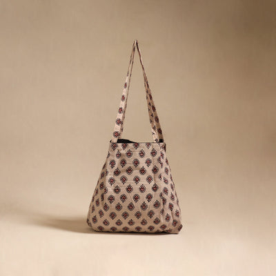 Handcrafted fabric jhola bag 37