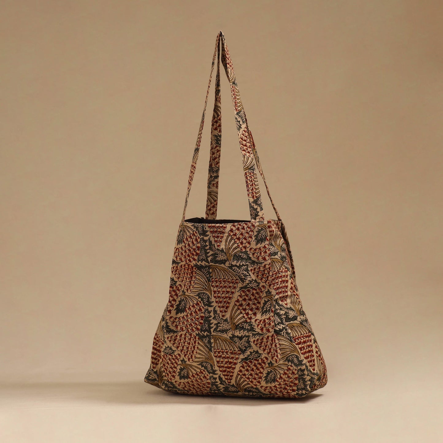Handcrafted fabric jhola bag 46