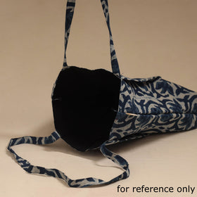 Handcrafted fabric jhola bag 49