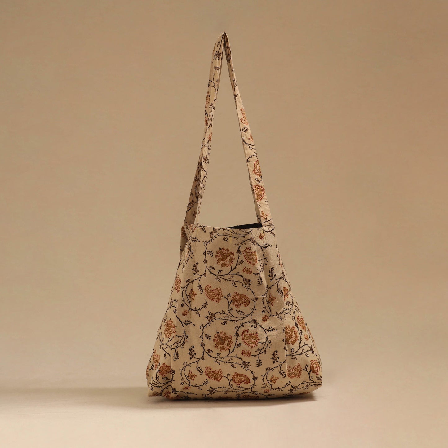 Handcrafted fabric jhola bag 52